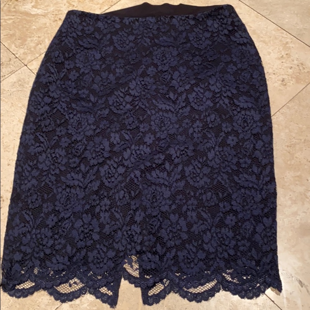NWT Vince Camuto Pencil lace skirt